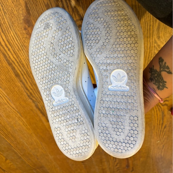 Stan Smith Adidas Sneakers white/blue/gold size 6 women’s - Picture 3 of 7